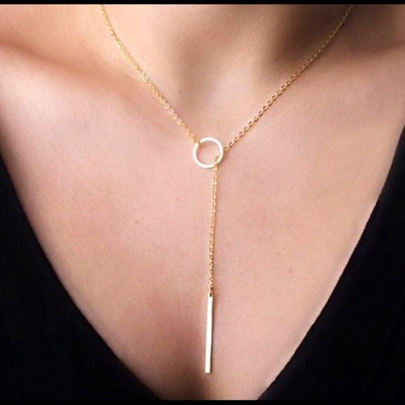 PRICE DROP🤗Plated Circle and Bar Necklace NWT - Picture 2 of 2